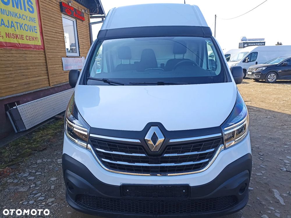 Renault TRAFIC - 2