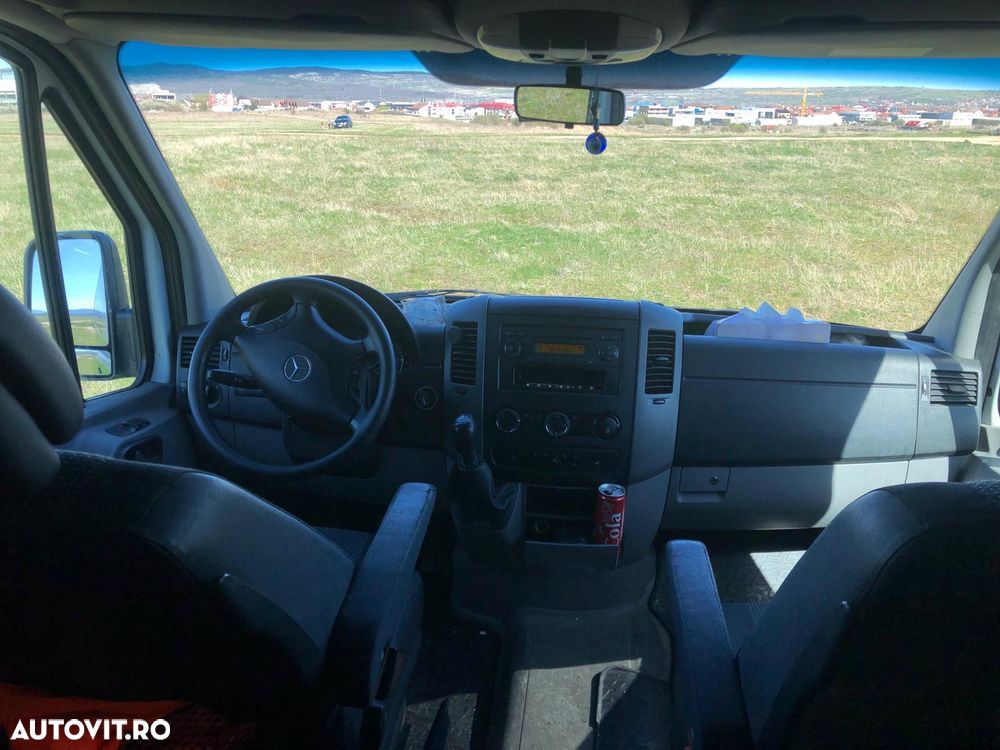Mercedes-Benz Sprinter - 10