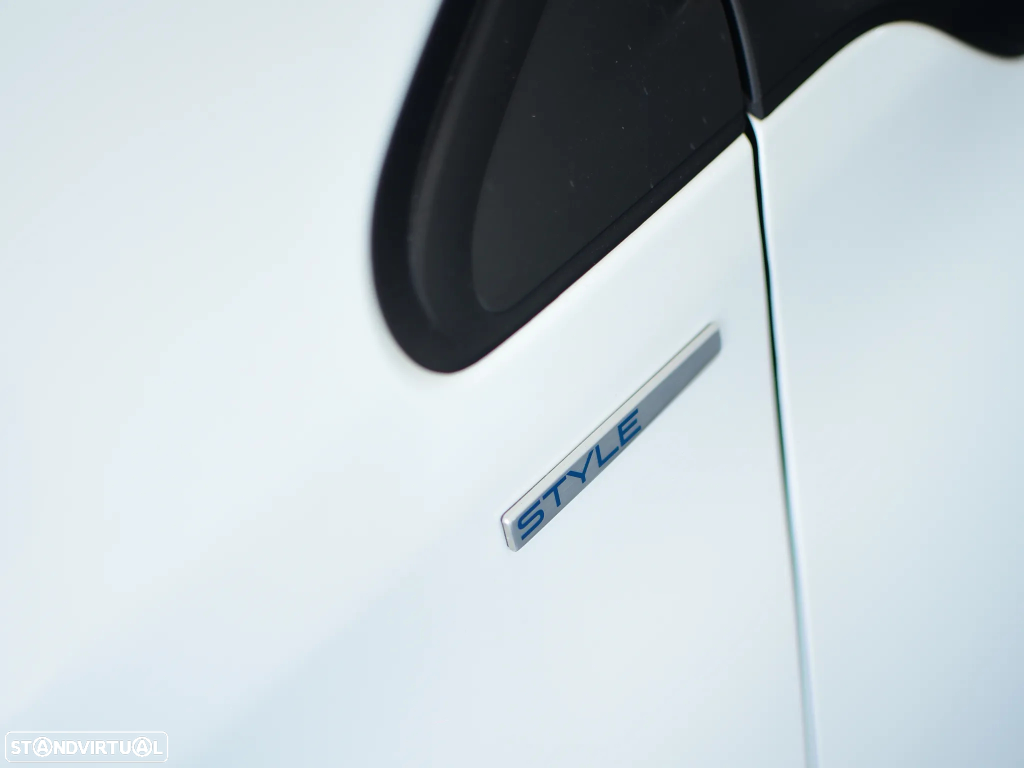 Peugeot 208 1.2 PureTech Style - 15