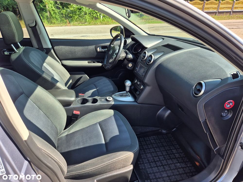 Nissan Qashqai 2.0 4 x 4 CVT 360 - 19