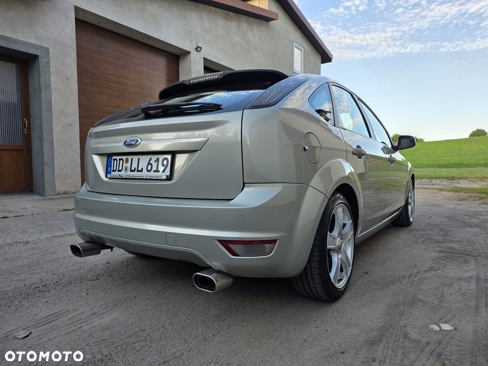 Ford Focus 1.6 16V Style - 26