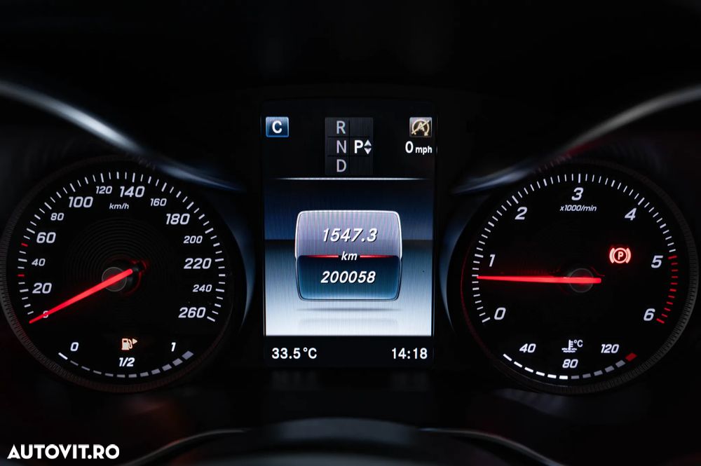 Mercedes-Benz GLC 250 d 4MATIC 9G-TRONIC AMG Line - 25