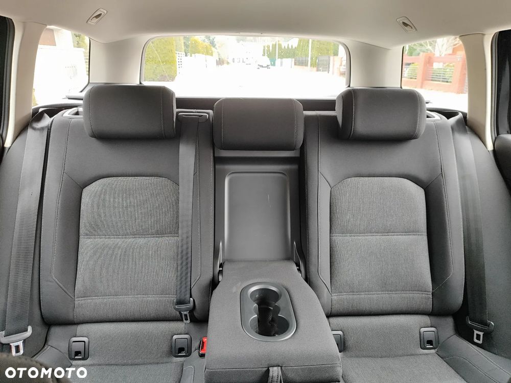Volkswagen Passat 2.0 TDI SCR DSG 4Motion Elegance - 14