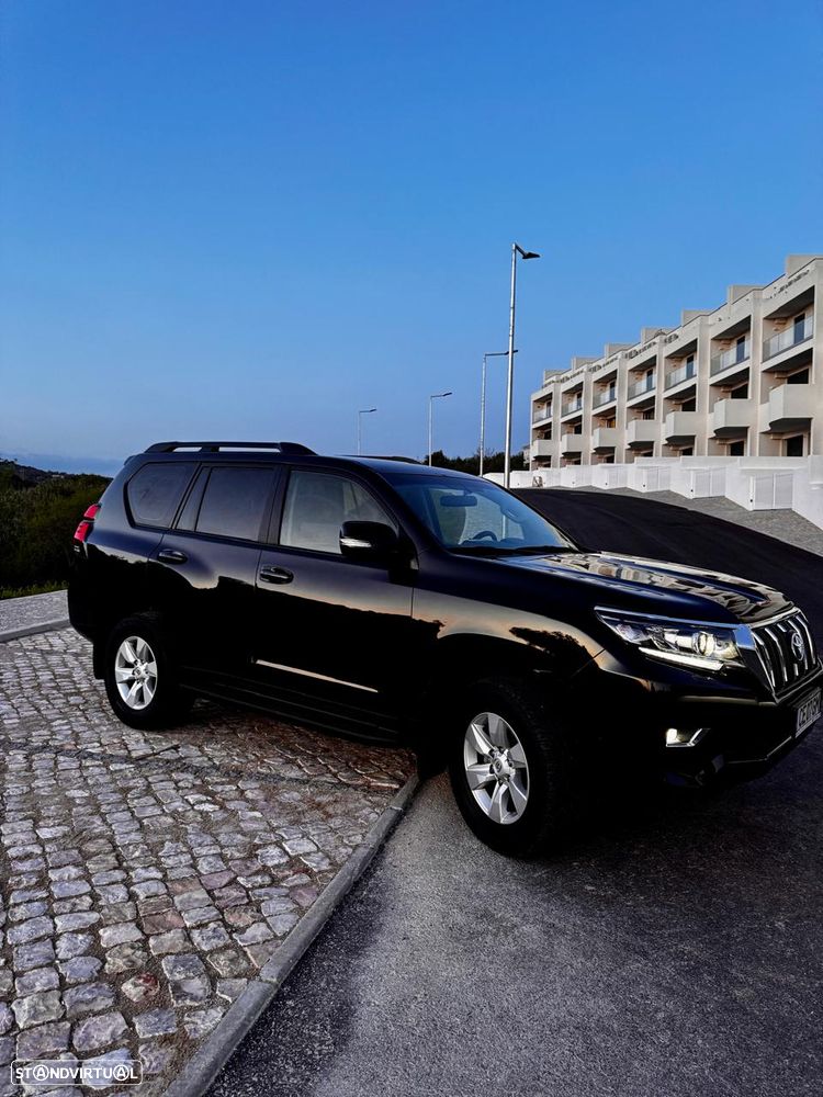 Toyota Land Cruiser 2.8 D-4D Auto Executive - 8