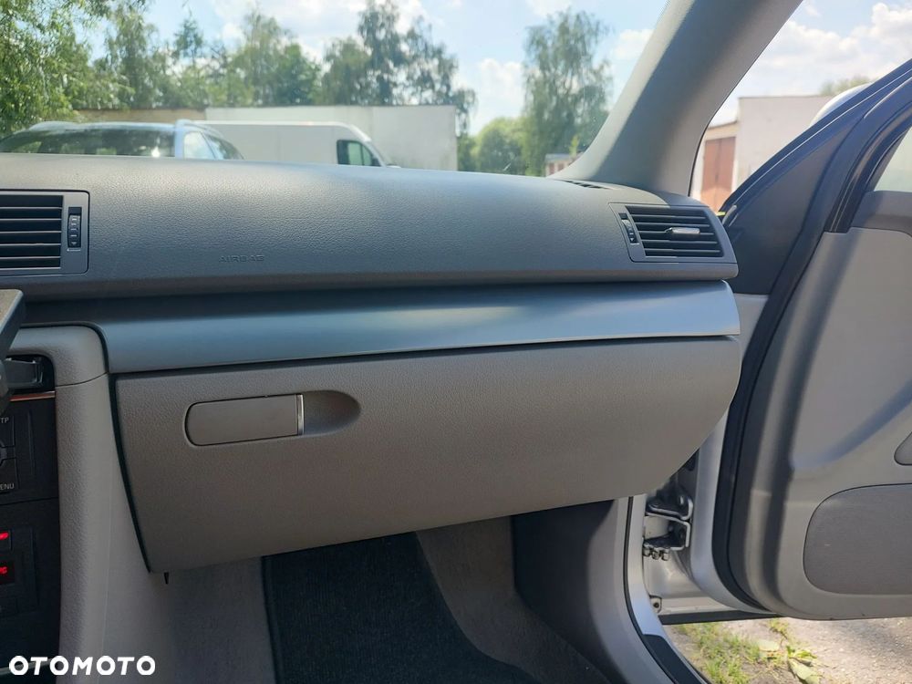 Audi A4 Limousine 2 - 11