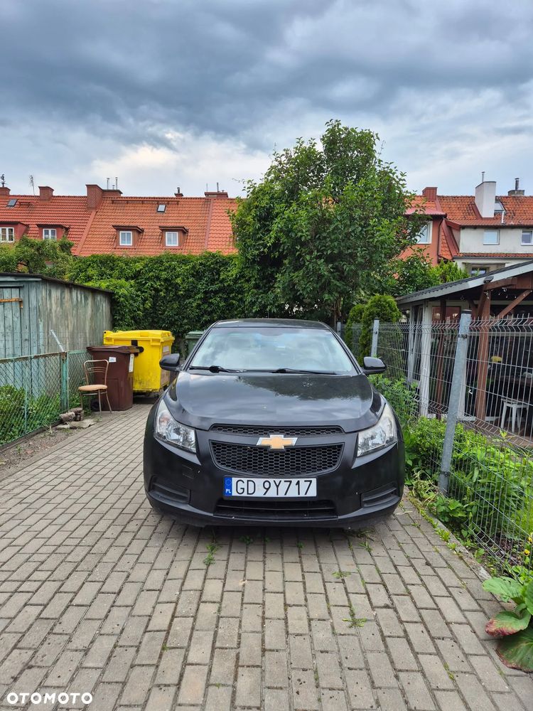 Chevrolet Cruze 1.6 LS - 2