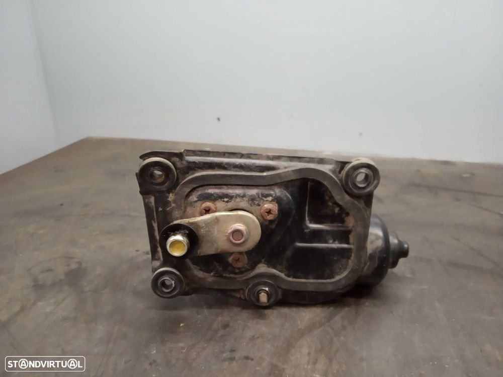 MOTOR LIMPA-VIDROS FRONTAL KIA CARNIVAL II 2003 - - 2