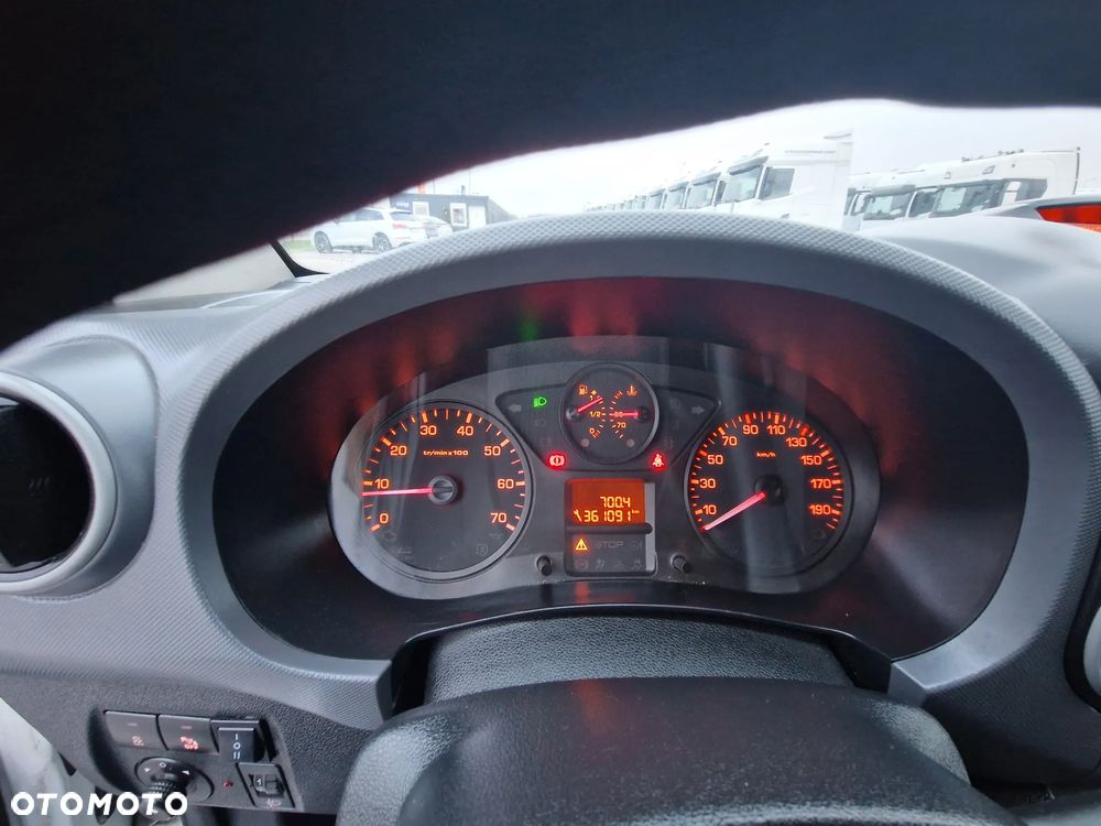 Peugeot Partner - 10