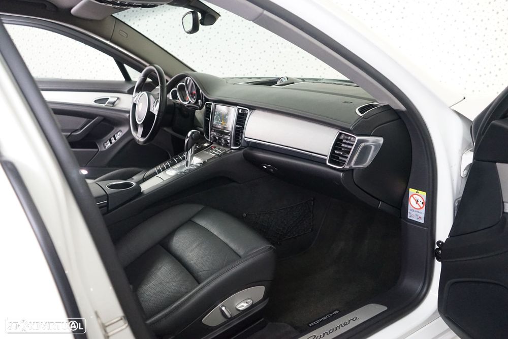 Porsche Panamera Platinum Edition - 51