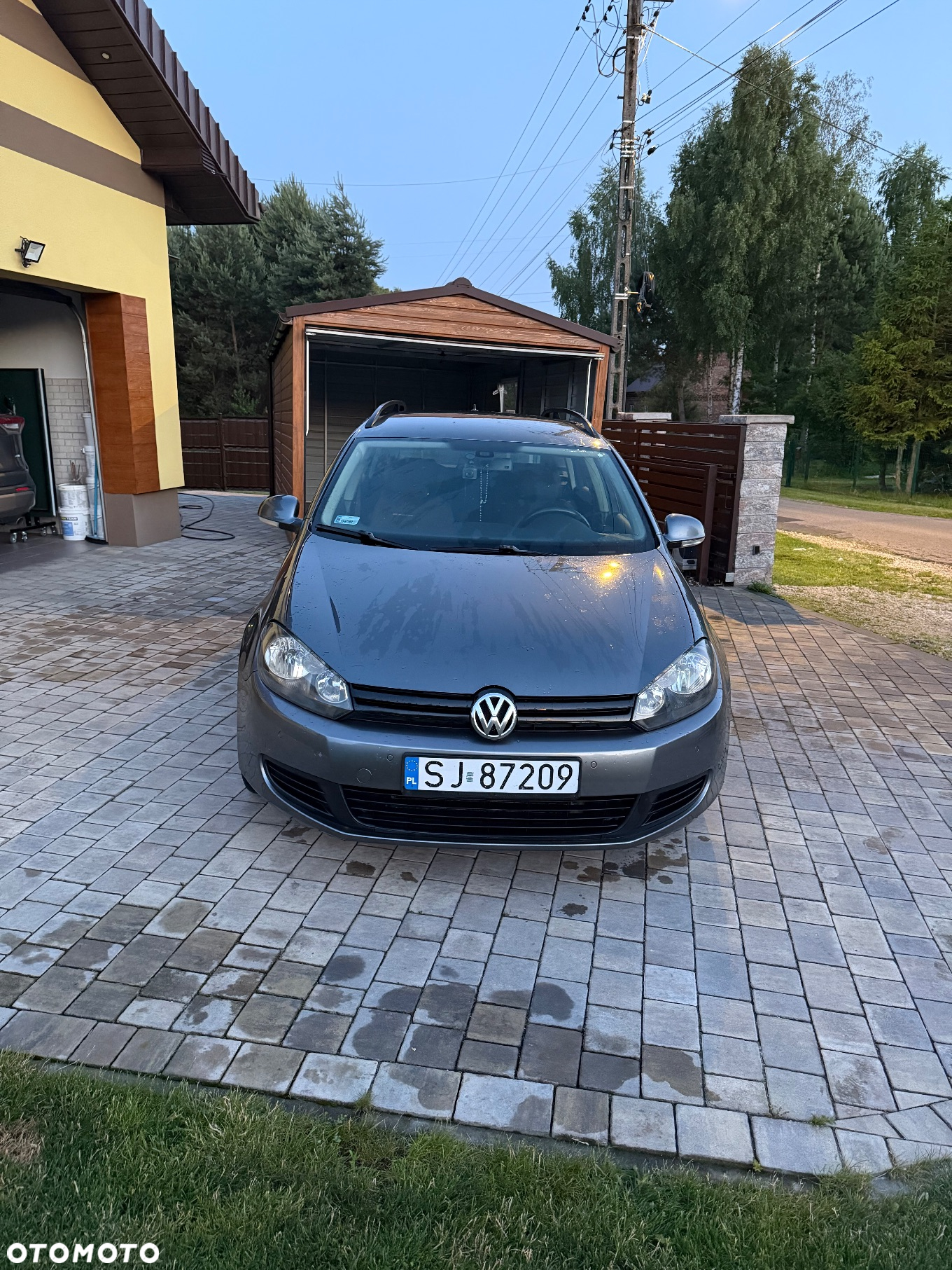 Volkswagen Golf VI 1.6 TDI BlueMot Comfortline - 16