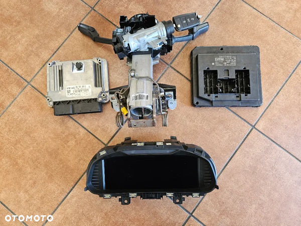 Skoda Kamiq 1.5 TFSI  150 koni Zestaw do odpalenia Komputer Licznik Komplet