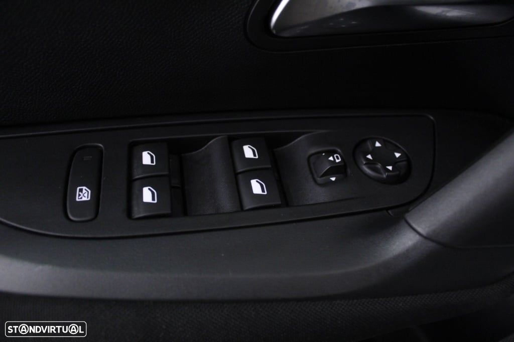 Peugeot 2008 1.2 PureTech Active - 20