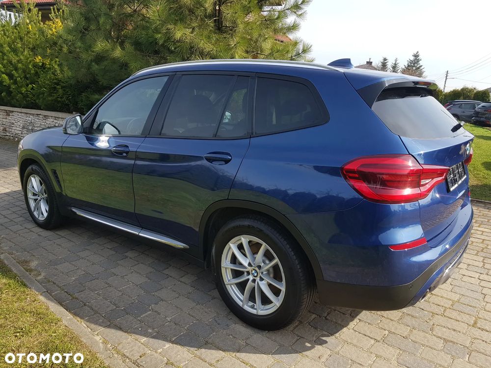 BMW X3 sDrive18d Business Edition - 13