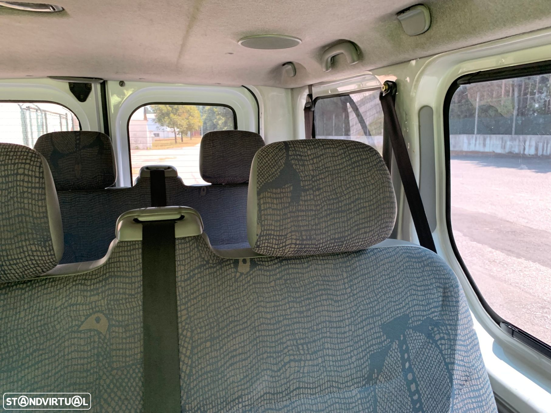 Renault Trafic 1.9 dCi L1H1 1T 100 9L - 28