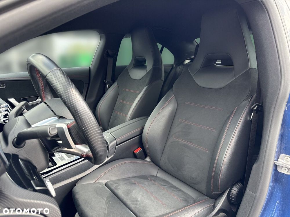 Mercedes-Benz CLA - 16