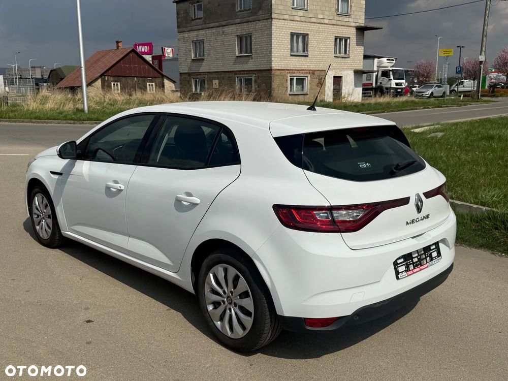 Renault Megane 1.5 Blue dCi Intens - 4
