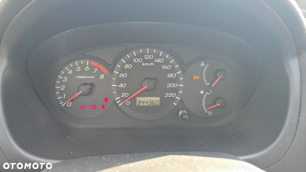 Honda Civic 1.6i ES - 11