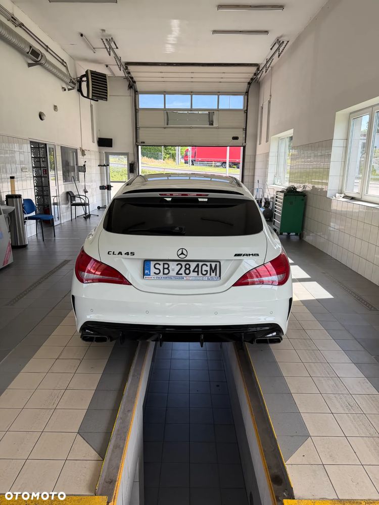 Mercedes-Benz CLA AMG 45 4Matic 7G-DCT - 5