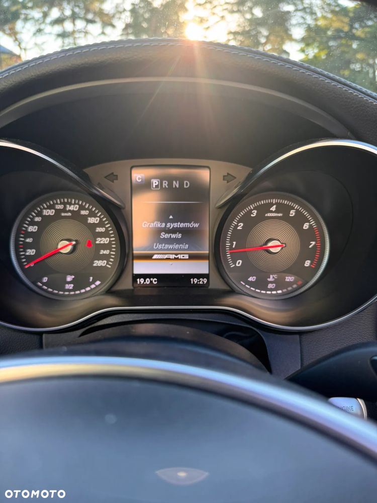 Mercedes-Benz Klasa C 300 9G-TRONIC - 26