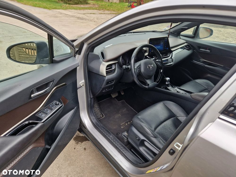 Toyota C-HR - 13