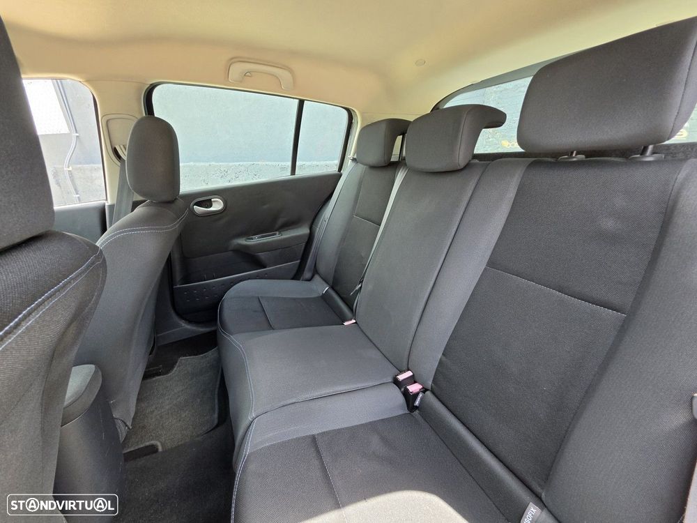 Renault Mégane 1.5 dCi Dynamique - 3