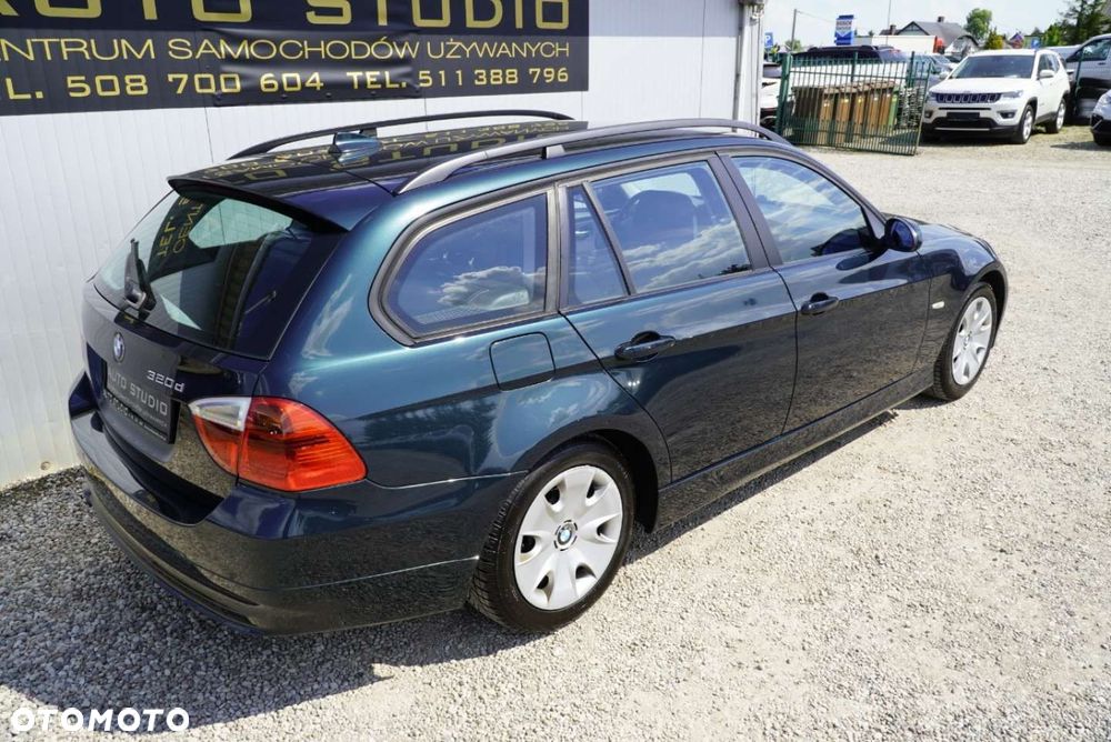 BMW Seria 3 320d DPF - 39
