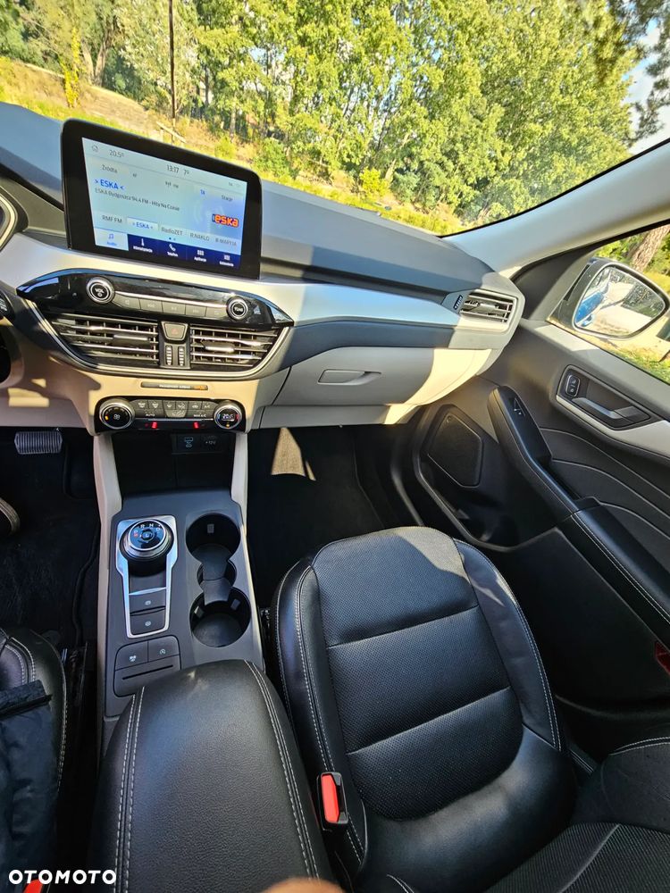 Ford Kuga 1.5 EcoBoost ST-LINE - 27