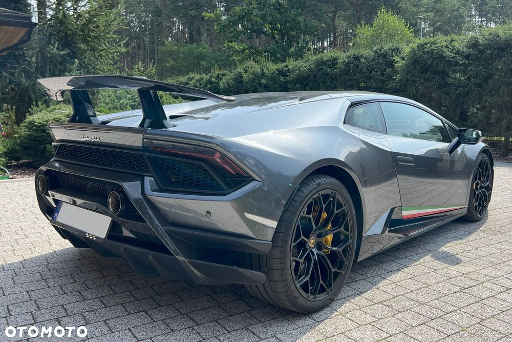 Lamborghini Huracan Performante - 9