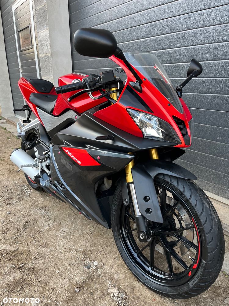 Yamaha YZF - 1