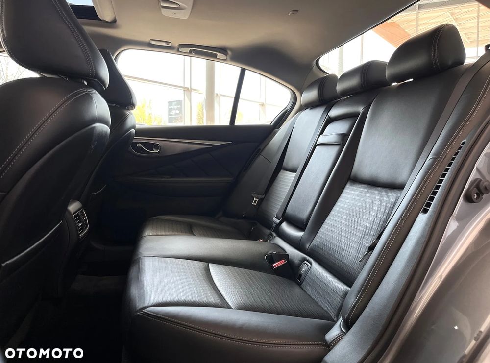 Infiniti Q50 Q50S Hybrid AWD Sport - 26