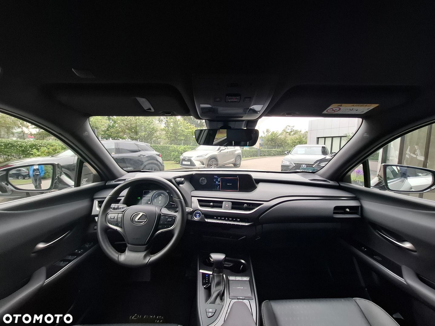 Lexus UX 250h GPF F Impression 2WD - 29