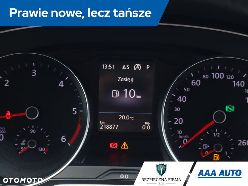 Volkswagen Passat - 12