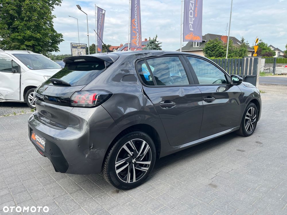 Peugeot 208 - 6