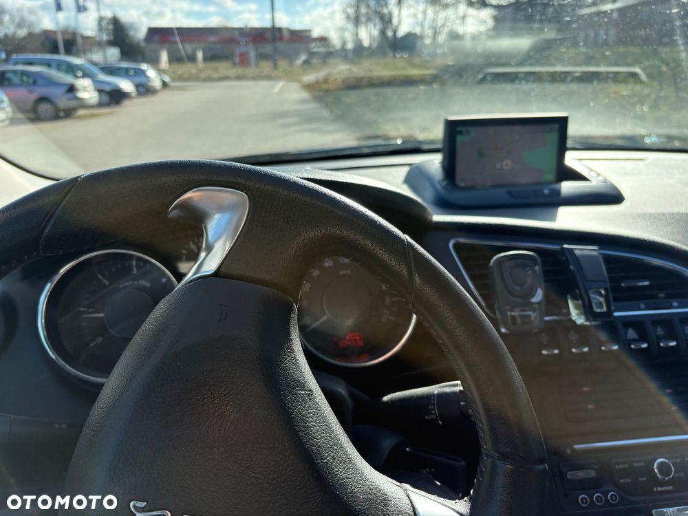 Peugeot 3008 HDi FAP 165 Automatik Allure - 2