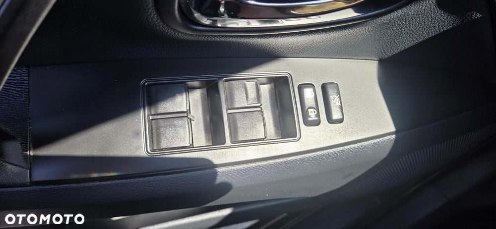 Toyota Avensis 1.8 Premium EU5 - 29