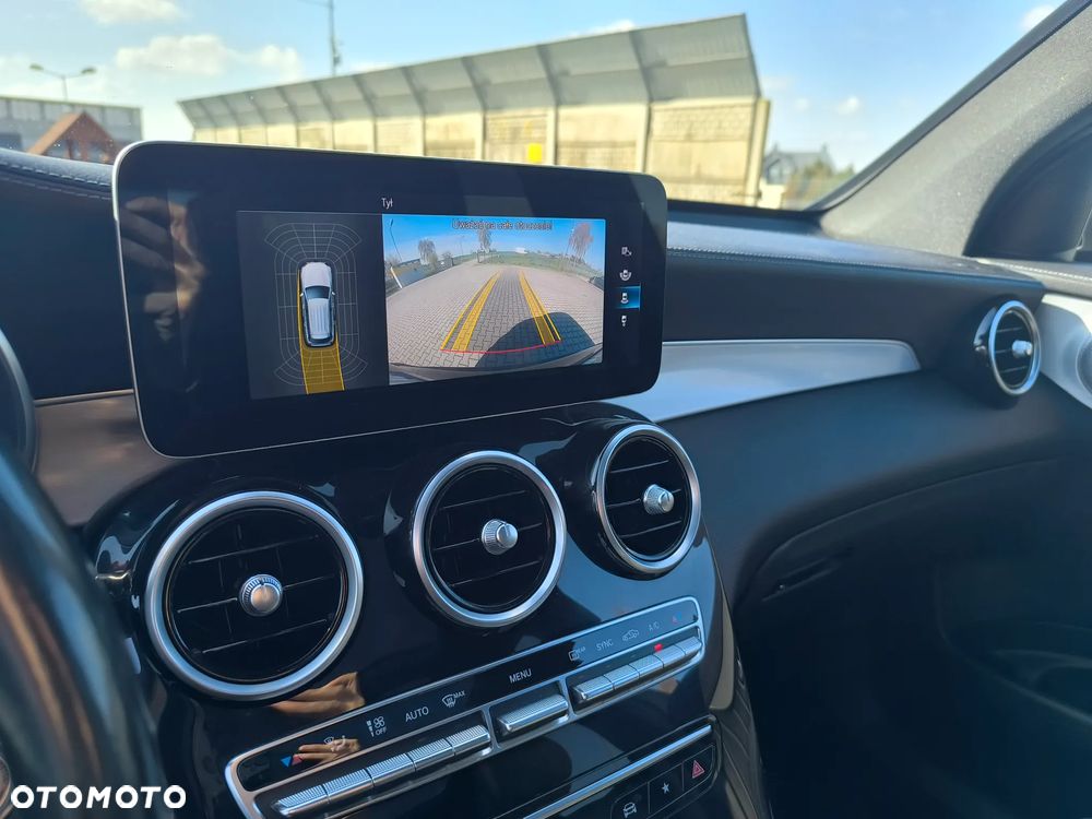 Mercedes-Benz GLC 200 d 4Matic 9G-TRONIC - 13