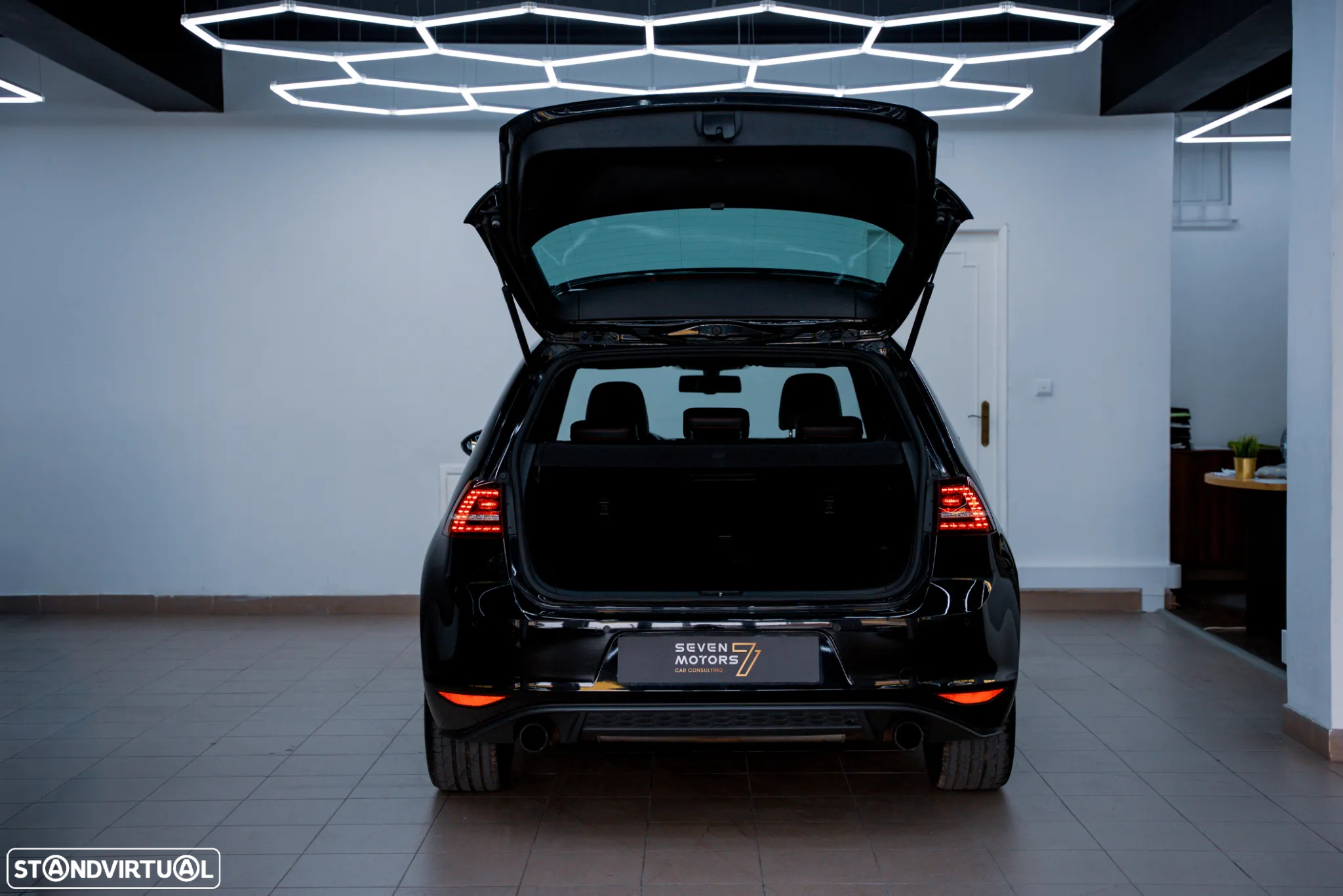 VW Golf 2.0 TSi GTi DSG Performance - 16