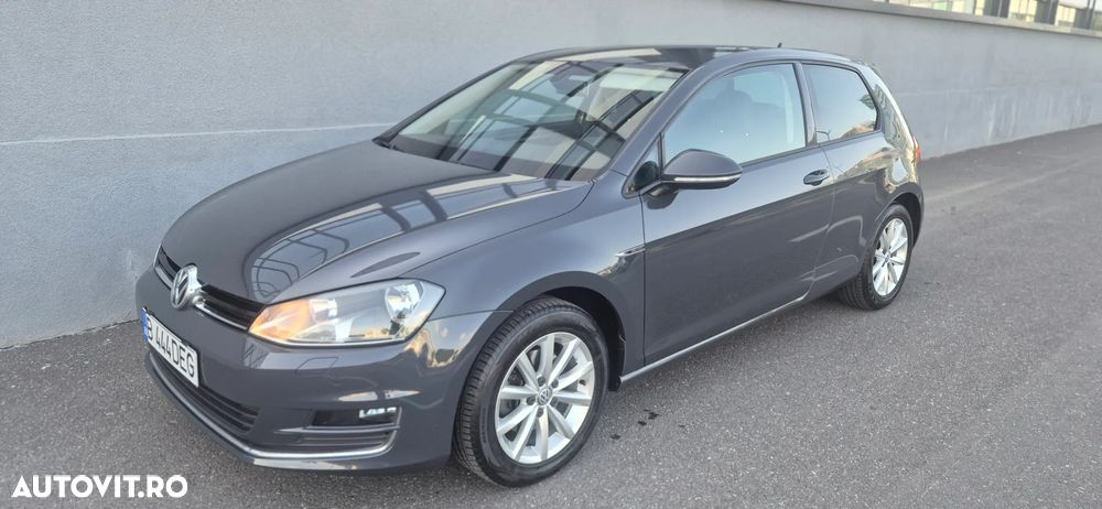 Volkswagen Golf - 3