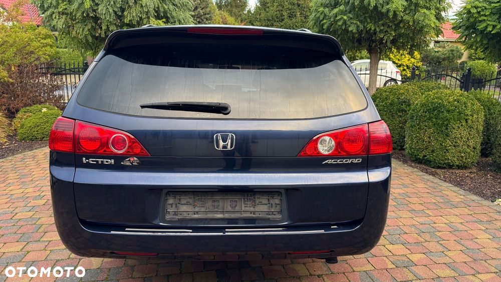 Honda Accord 2.2d Executive Nav - 8