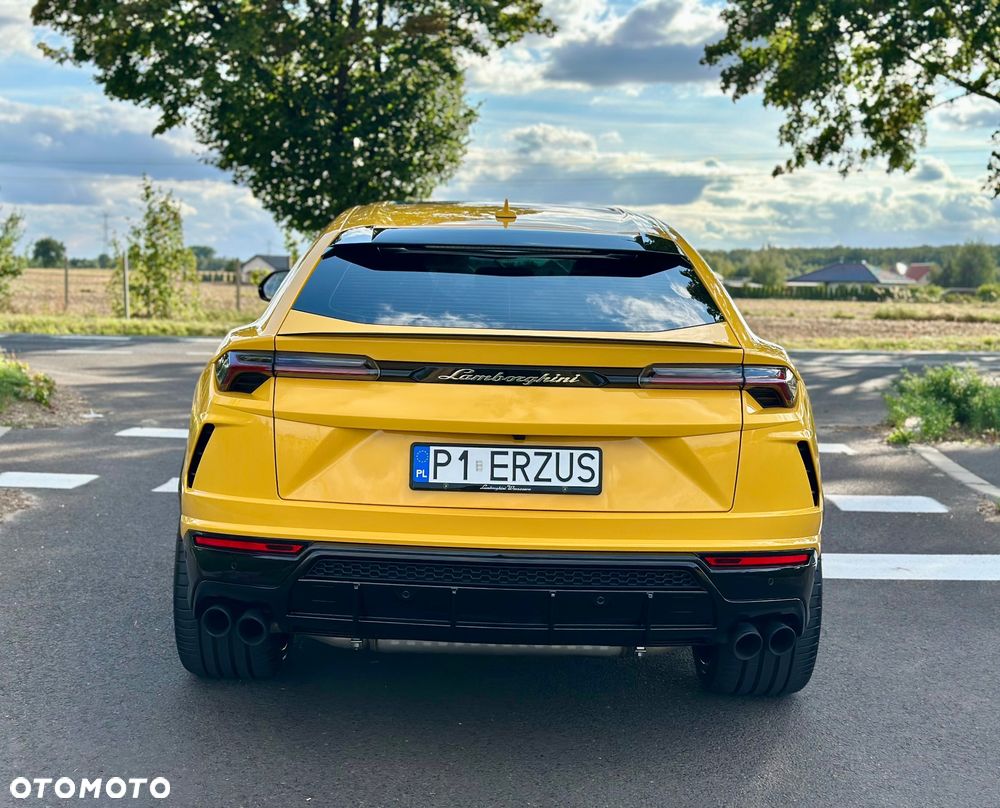 Lamborghini Urus - 14