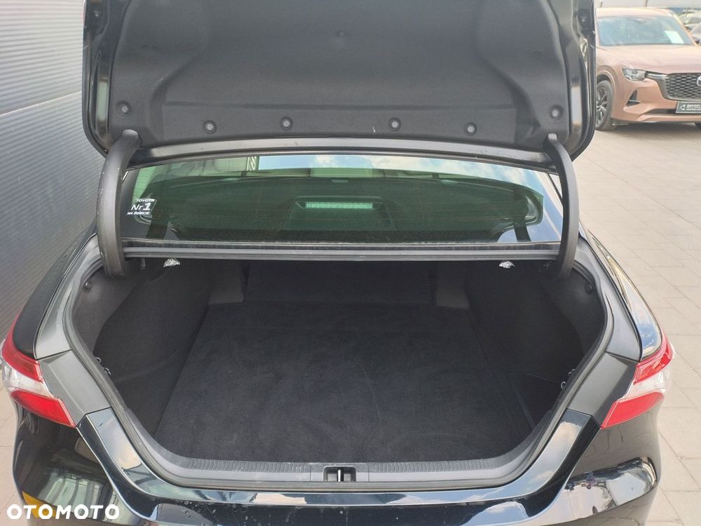 Toyota Camry 2.5 Hybrid Comfort CVT - 17