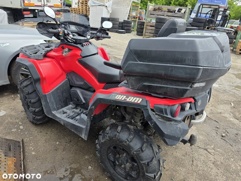Can-Am Outlander Max - 4