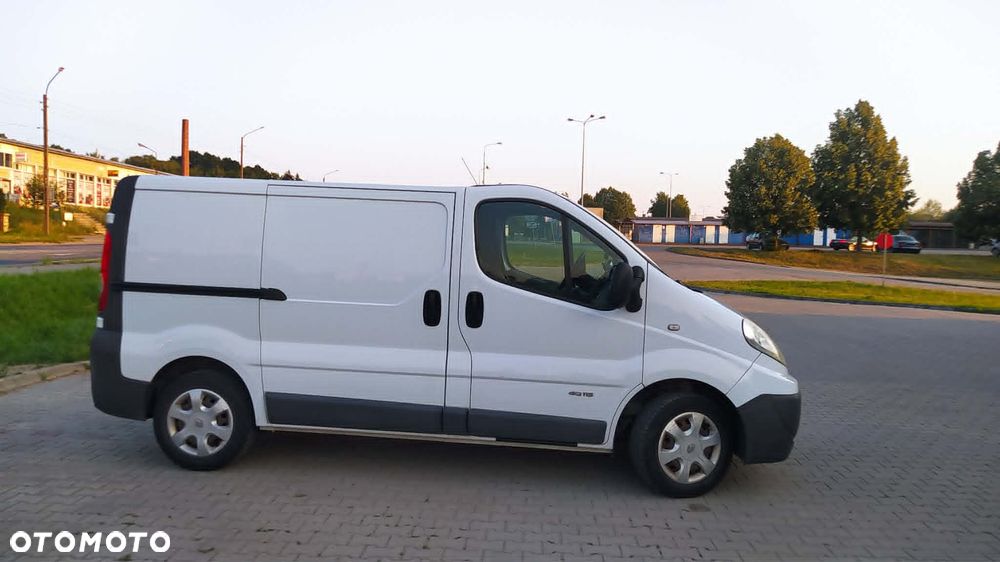 Renault Trafic - 8