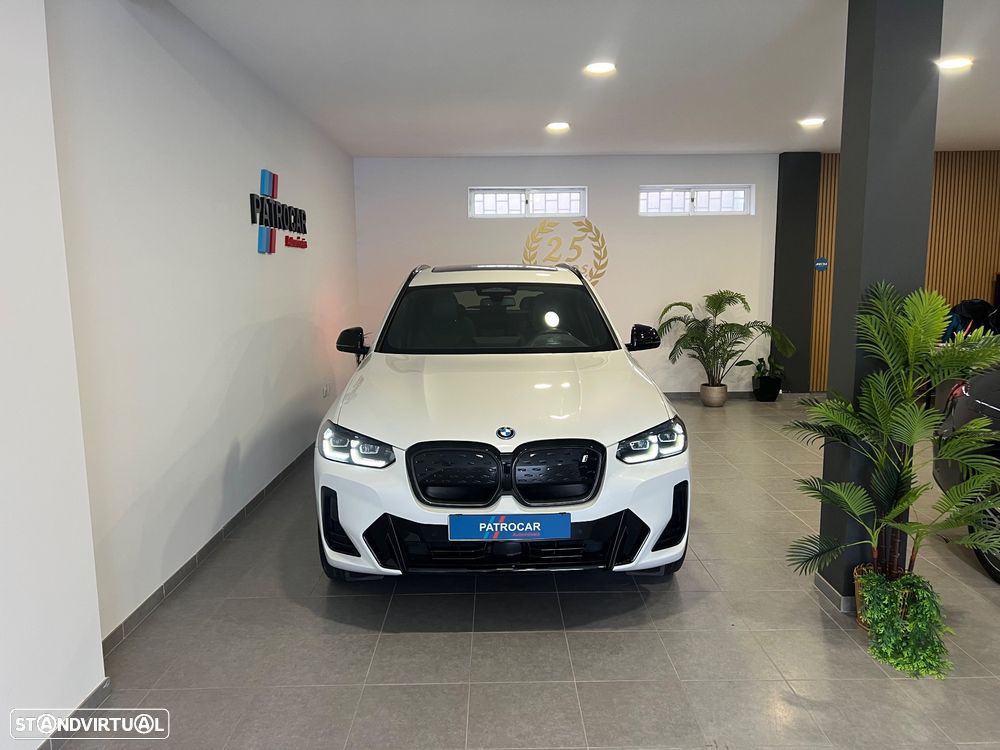 BMW iX3 M Sport Impressive - 2