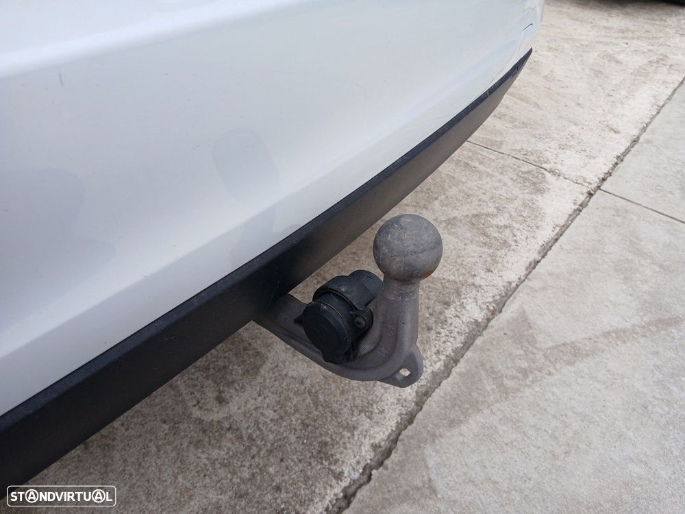 Mercedes-Benz A 250 Limousine e 8G-DCT - 12