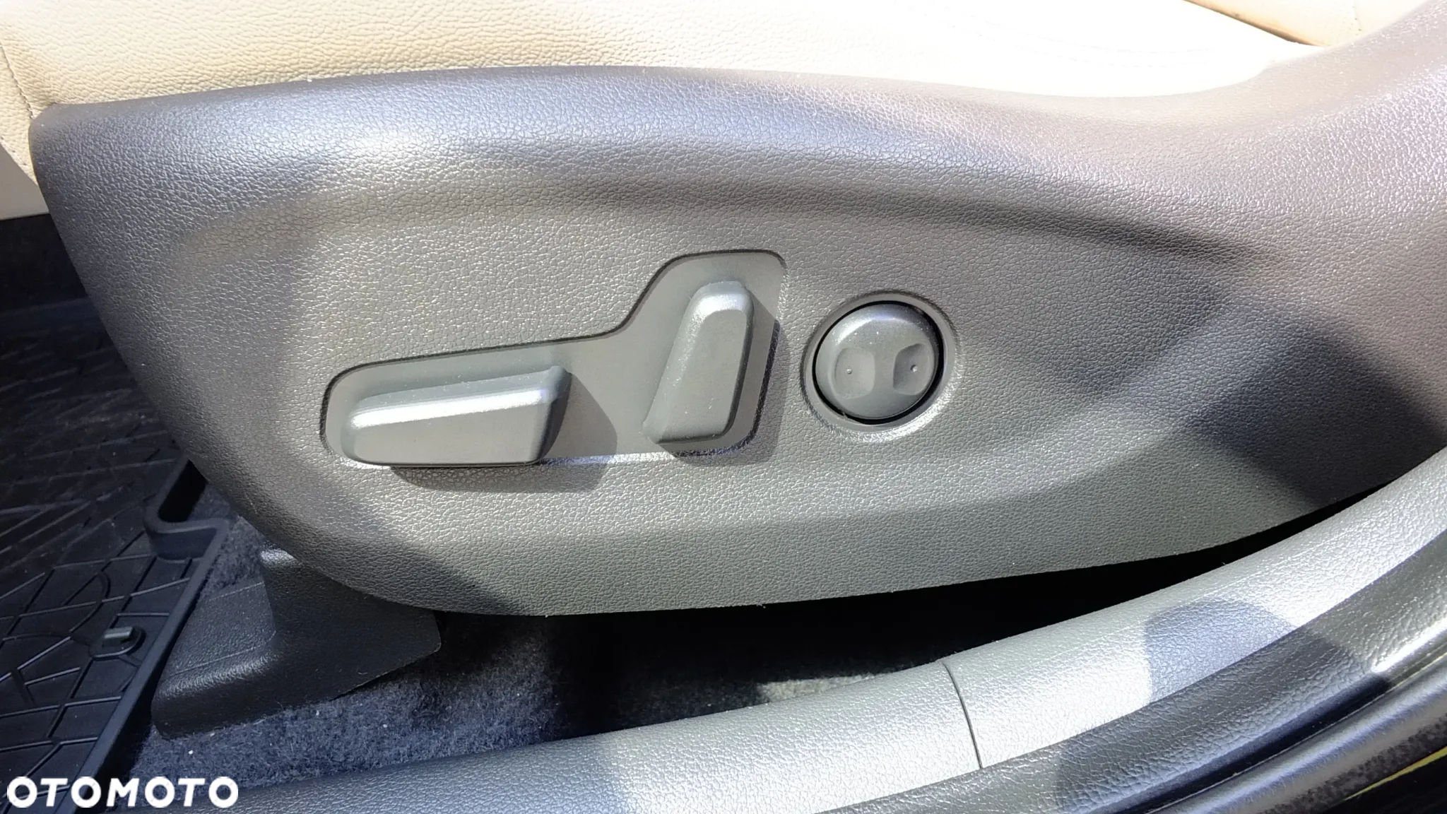 Hyundai Tucson 1.7 CRDI BlueDrive Style 2WD - 16