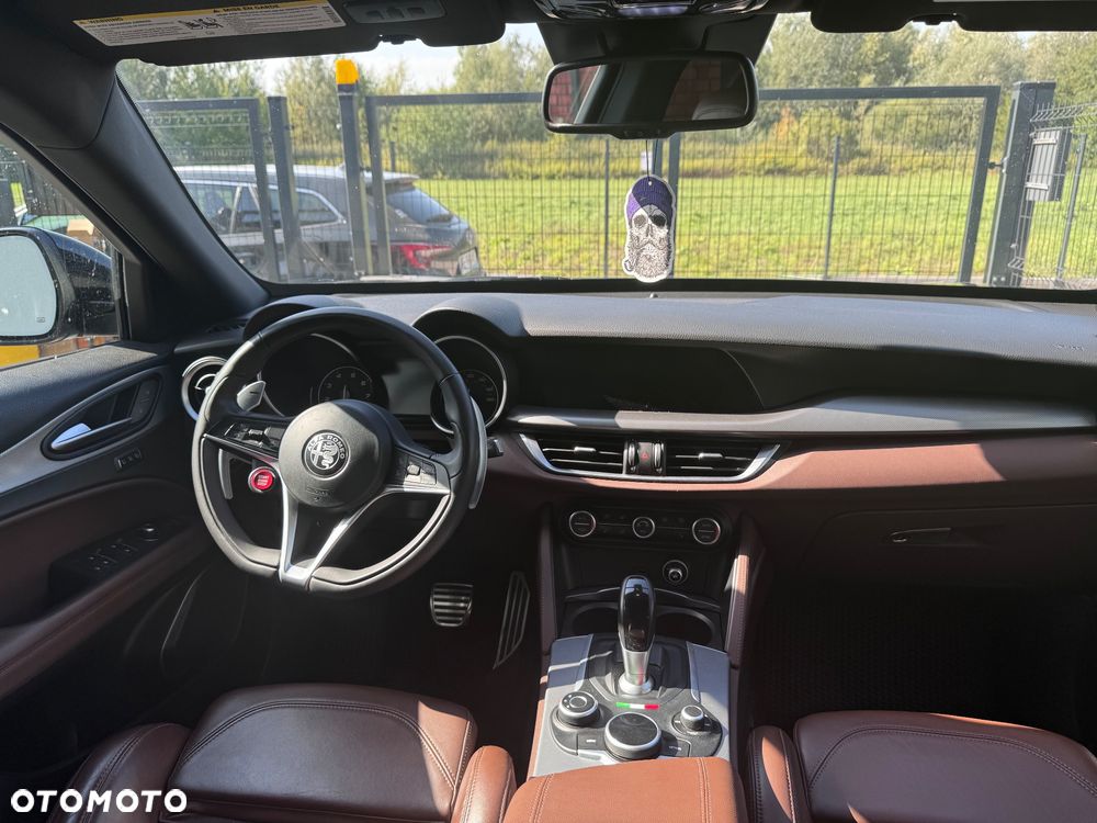 Alfa Romeo Stelvio 2.0 Turbo TI Q4 - 13