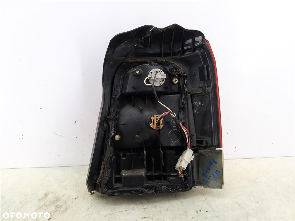 Lampa lewa tylna tył Subaru Forester I  1997-2002 SUV - 2