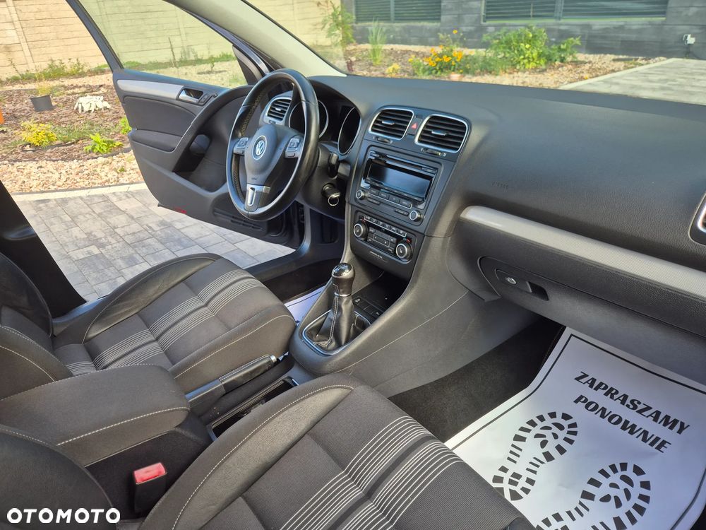 Volkswagen Golf - 31