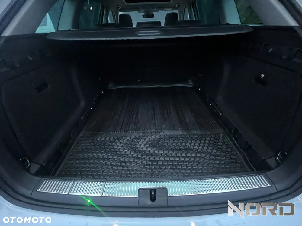 Skoda Superb 2.0 TDI 4x4 L&K - 36